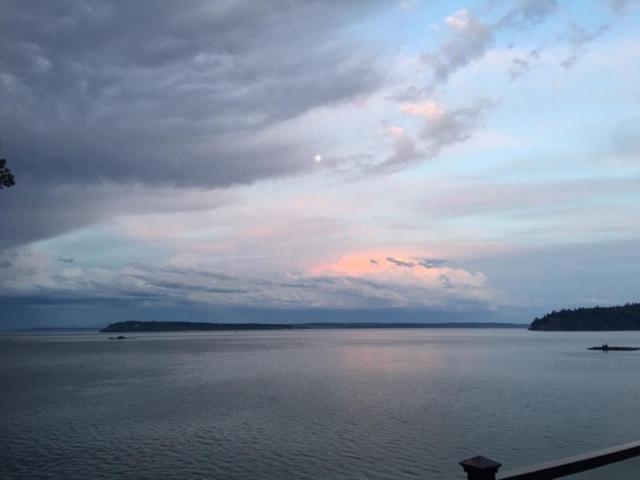 Puget Sound Chic Romantic Cottage With Private Beach Access & Gated Entry Port Ludlow Exterior foto