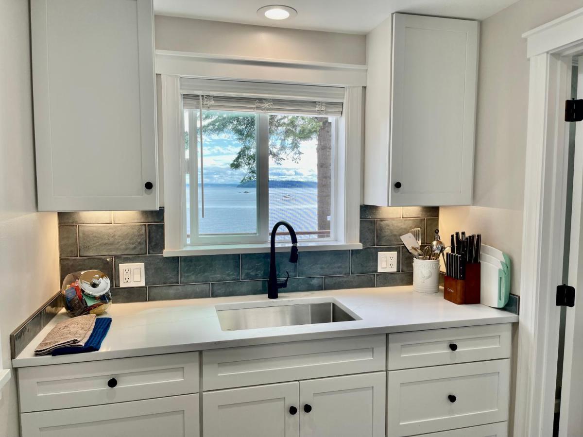 Puget Sound Chic Romantic Cottage With Private Beach Access & Gated Entry Port Ludlow Exterior foto